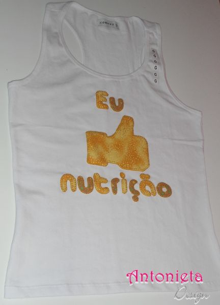 Camiseta Eu curto Nutrição